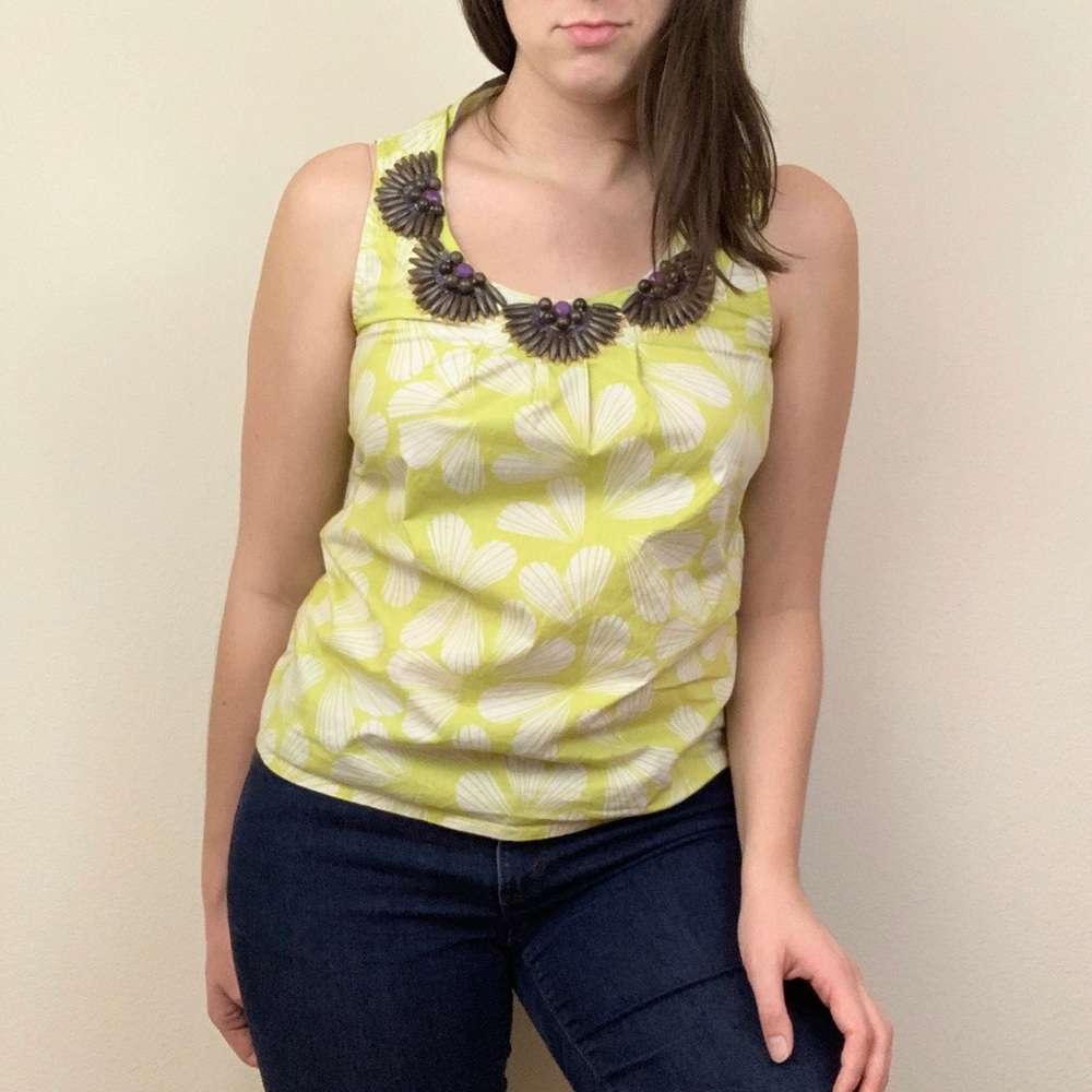 ✨5 FOR $25✨   Boden Green Graphic Wood Beaded Neckline Blouse